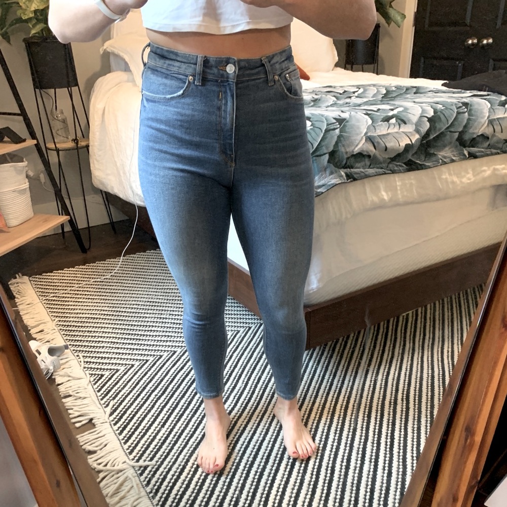 Zara Women’s Premium Denim Medium Wash Size 8